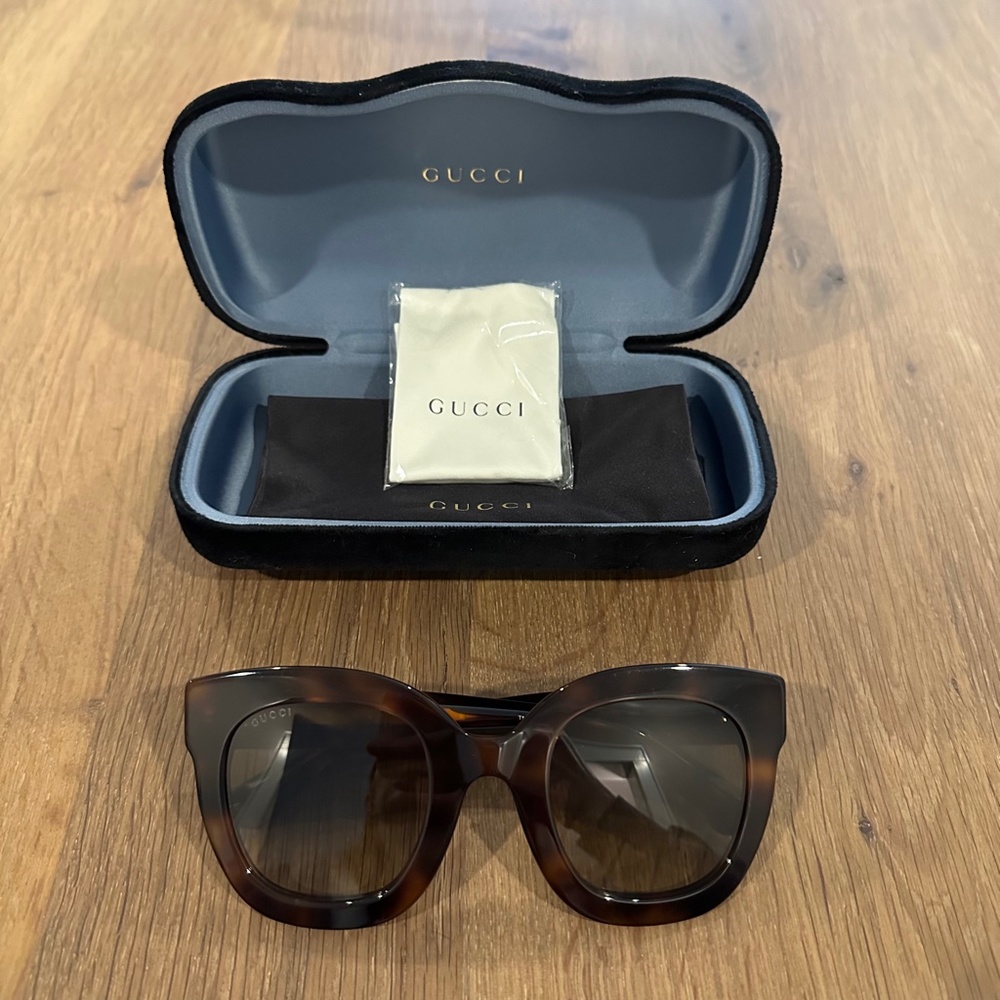 Gucci Brown Tortoise Shell Oversized Sunglasses - image 3